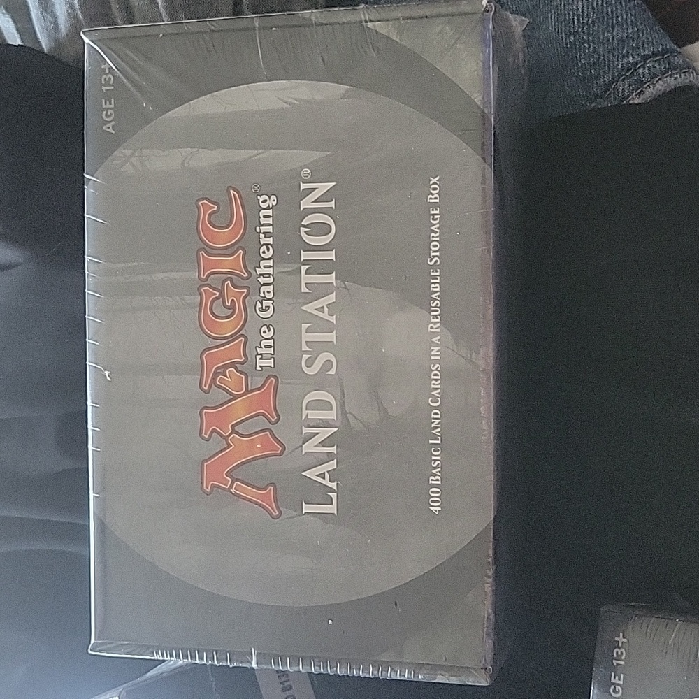 Magic "The Gathering " Land Station Cards
